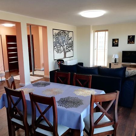 Apartament 80M2 Z 70M2 Tarasem -W Pelni Wyposazony - Wyjatkowe Centrum Miasta Włocławek Extérieur photo