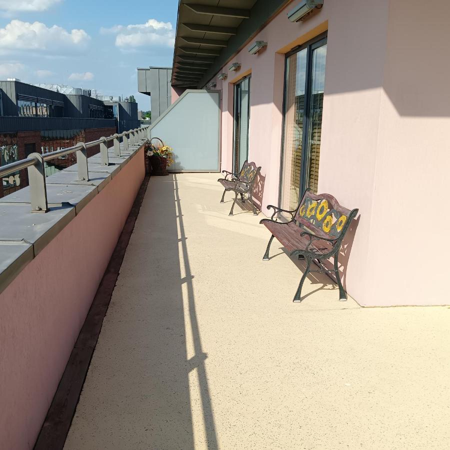 Apartament 80M2 Z 70M2 Tarasem -W Pelni Wyposazony - Wyjatkowe Centrum Miasta Włocławek Extérieur photo